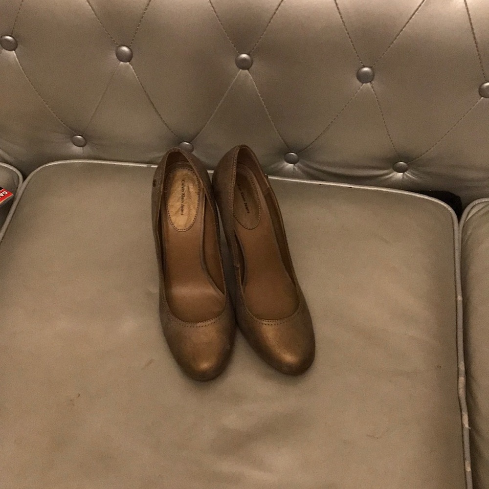 Muted bronze Calvin Klein Jeans pumps
